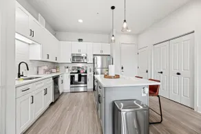 Dallas Dream Stay | Prime Location | 1BR | 2BEDS - Image 4
