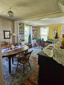 Shore Road Cottage - Image 2