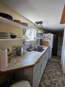 Shore Road Cottage - Image 3