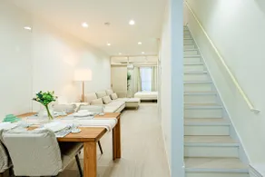Subway goes directly to Namba, Umeda shopping district, quiet neighborhood, new Japanese style three-floor 100 flat 5-bedroom. - Image 2