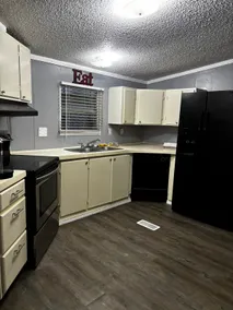 Mobile Home in Harlingen - Image 5