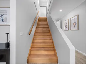 New Central 2 bedroom townhouse - Image 3