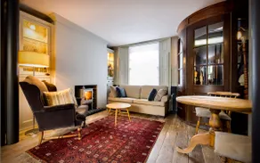 Recently refurbished period 1 bed with garden - Image 2