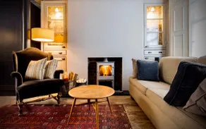 Recently refurbished period 1 bed with garden - Image 3