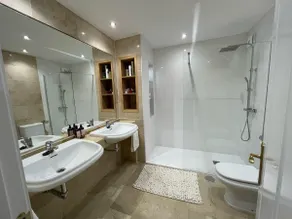 3 bedroom, top floor with fantastic terrace and pools - Image 4
