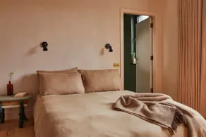 Yarn - Romy Deluxe Apartment - Image 2