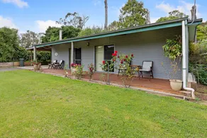 Avocado Chalet - Image 2
