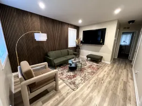 Luxurious rustic home - Image 2