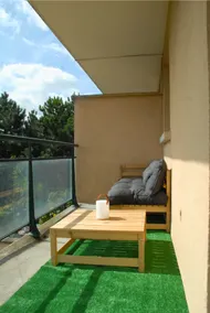 Quiet courtyard studio - terrace & private parking - Image 5
