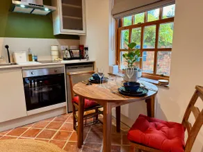 The Coach House - Image 4