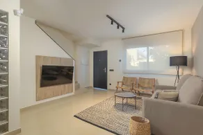 Villa entièrement équipée avec jardin, terrasse et barbecue | Vue mer | Plage à proximité - Image 3