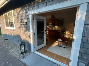 Arborview Guestsuite - Image 2