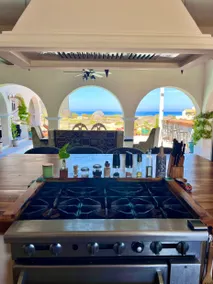 Private House, 1-Min Walk to Beach, Ocean Views - Image 4