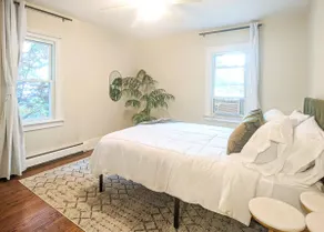 Private Cottage in Cathedral District - Image 4