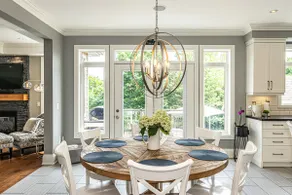 Spacious Family Oasis, Steps to Lake & Ammenities - Image 5