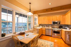 Special at Lobster Cove Friendship House - Image 5