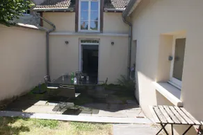 House a short walk from the Loire - Image 2