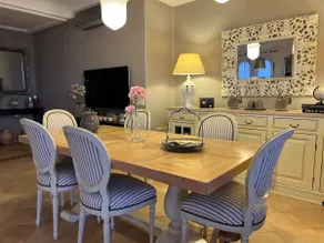 Marina beach Luxury Apartment Beach View - Image 5