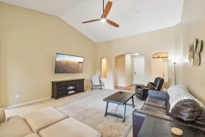 Gilbert Getaway - Image 4