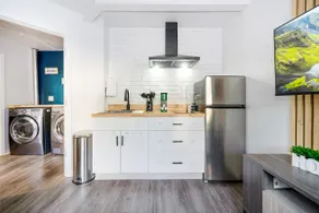 Colorful and Unique apartment! - Image 4