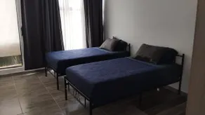 Quiet, 2 bedroom/2.5 bathroom house - Image 5