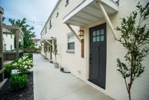 #2 Merion/German Village Columbus Townhouse - Image 3