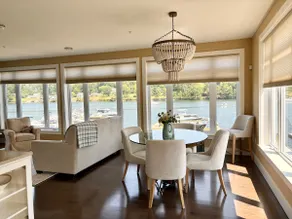 Prime location on the waterfront in Mahone Bay - Image 3
