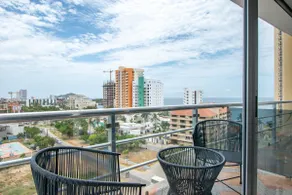Luxury in the Heights: Apartment in a Quiet Area - Image 5