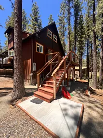 Cozy Blue Jay Nest Retreat - Image 5