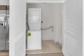 Stay l Spacious 1BR King W/ NYC Skyline Views - Image 5