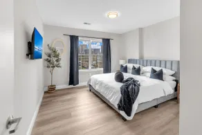 Stay l Spacious 1BR King W/ NYC Skyline Views - Image 2
