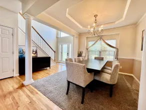 Large executive home in pool community Mason, Oh - Image 2