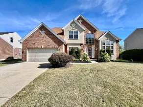 Large executive home in pool community Mason, Oh - Image 5