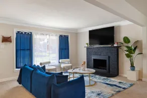 Spacious STL Retreat • Near Airport & Attractions - Image 5