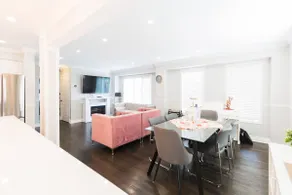 Elegant, Central Family Friendly 4bd Home - Image 4