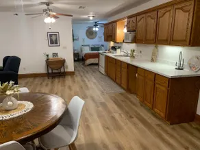 Legacy House Studio Apartment - Image 5