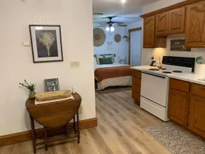 Legacy House Studio Apartment - Image 4