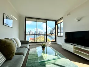 World Class HarbourBridge&OperaHouse View 2Bed Apt - Image 2