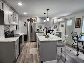 Madea's Place Unit B - Image 2