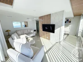 Exceptional sea view ”Deluxe” Cannes - Image 2