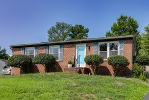 Glen Allen Mid-Century Modern Casita - Image 2