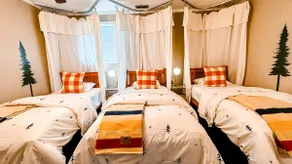 Themed Getaway | Walk To Boat Launch | Game Room - Image 5
