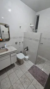 Central 200 sq. meter apartment - Image 3