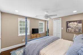 English Cottage/Main House - Image 4