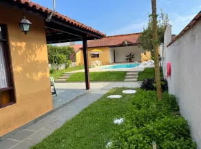 Beach house with pool. - Image 2