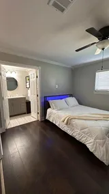 Cozy Studio Kingwood TX - Image 3