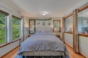 Loft on Connelly - Image 4