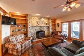 Cottage in the Woods - Farm Style - Image 2