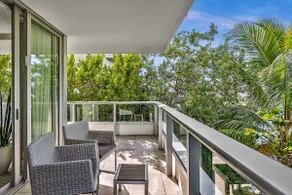 King Suite w balcony-Hosted by Upscale - Image 3