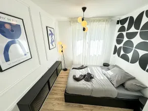 Charming beachfront accommodation - Image 5